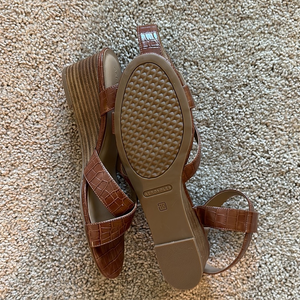 New  AEROSOLES women' wayma wedges sandals snake brown size 10 - Picture 5 of 5